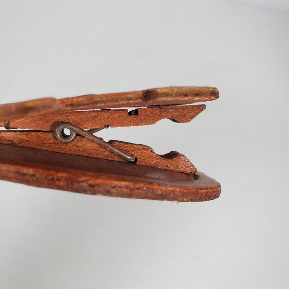 Vintage RCMP Wooden Clip Magnet – Hand Carved Royal Canadian Mounted Police Souv - Picture 3 of 15